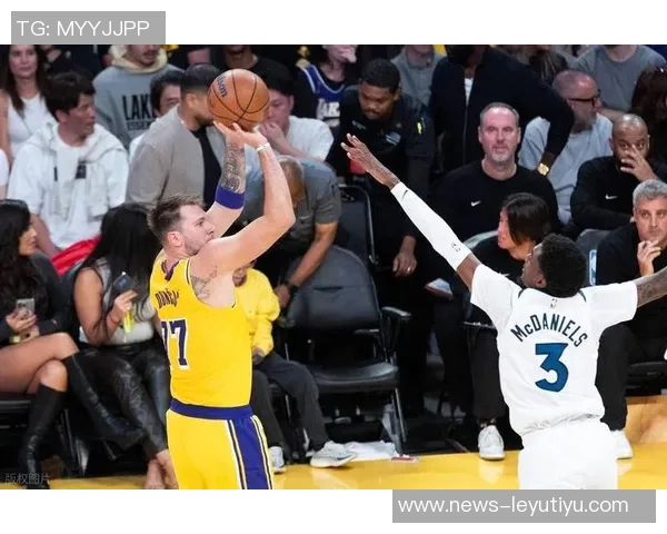 东契奇助攻下艾顿命中率高达705加福德领跑新赛季投篮榜